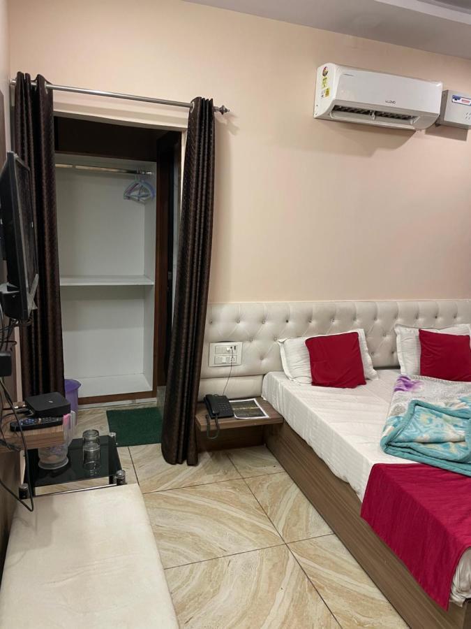 Hotel Vinayak Inn Харидвар Экстерьер фото